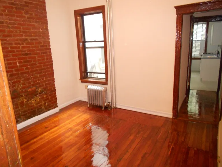 New York City Real Estate | View 409 14th Street, 1L | room 3 | View 4