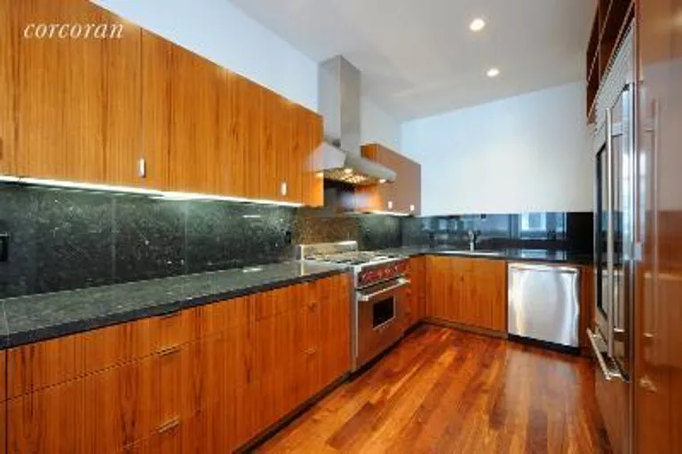 New York City Real Estate | View 654 Broadway, 5 | room 2 | View 3