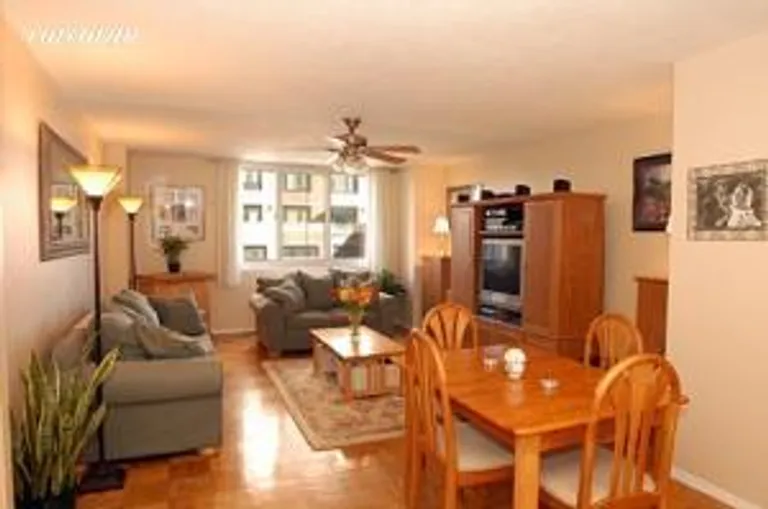 New York City Real Estate | View 345 East 93rd Street, 6K | 1 Bed, 1 Bath | View 1