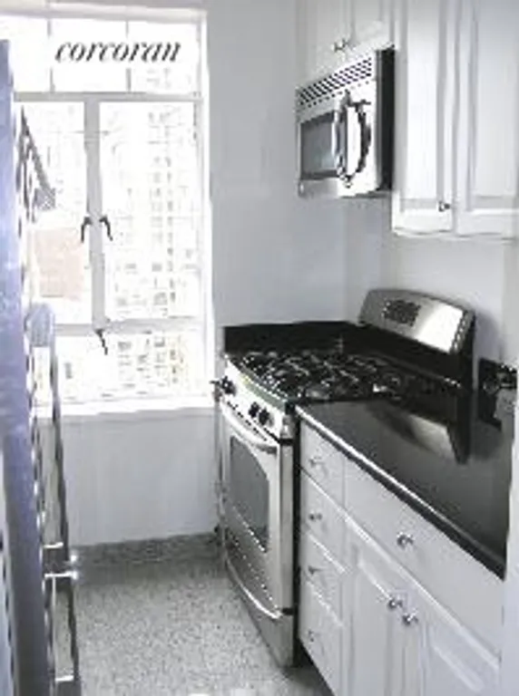 New York City Real Estate | View 240 Central Park South, 23A | room 7 | View 8