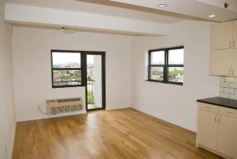 New York City Real Estate | View 112 Greenpoint Avenue, 6-B | room 8 | View 9