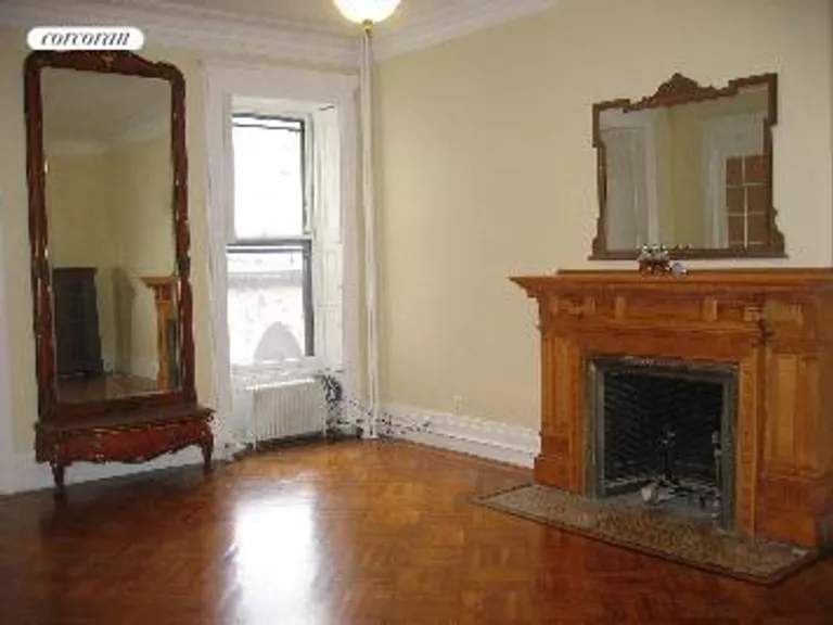 New York City Real Estate | View 136 Joralemon Street, 2R | 1 Bed, 1 Bath | View 1