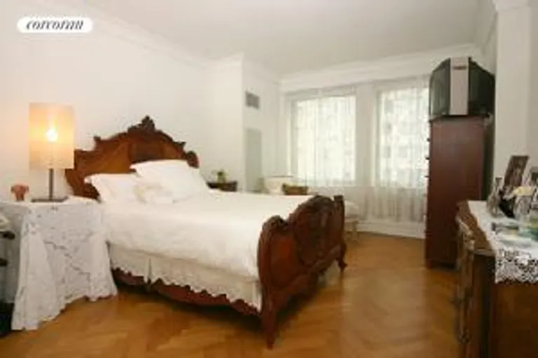New York City Real Estate | View 181 East 65th Street, 5D | room 2 | View 3