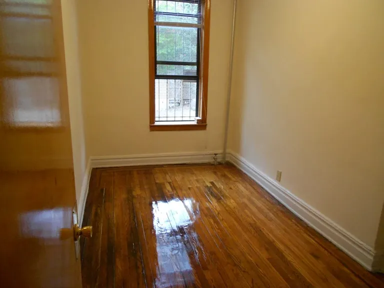 New York City Real Estate | View 413 14th Street, 1R | room 2 | View 3