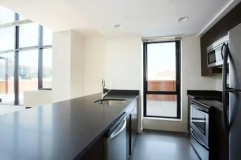 New York City Real Estate | View 1595 Lexington Avenue, 8E | room 2 | View 3