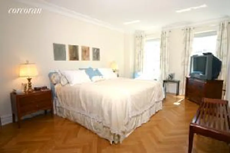 New York City Real Estate | View 181 East 65th Street, 16D | room 1 | View 2