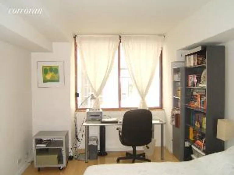 New York City Real Estate | View 350 West 50th Street, 2V | room 1 | View 2