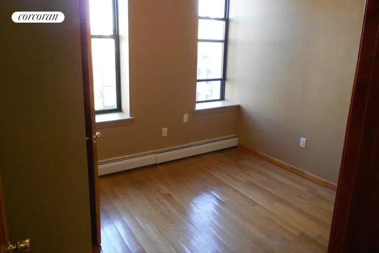 New York City Real Estate | View 296 5th Avenue, 4 | room 3 | View 4