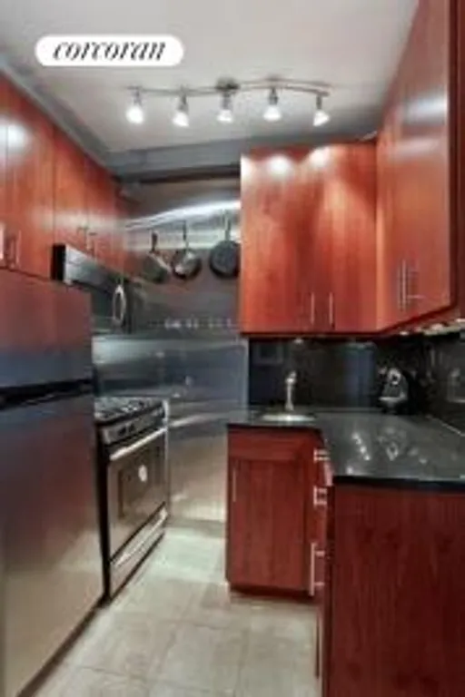 New York City Real Estate | View 410 West 24th Street, 7D | room 2 | View 3