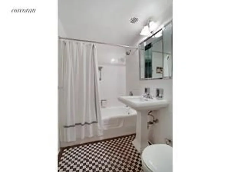 New York City Real Estate | View 410 West 24th Street, 7D | room 7 | View 8