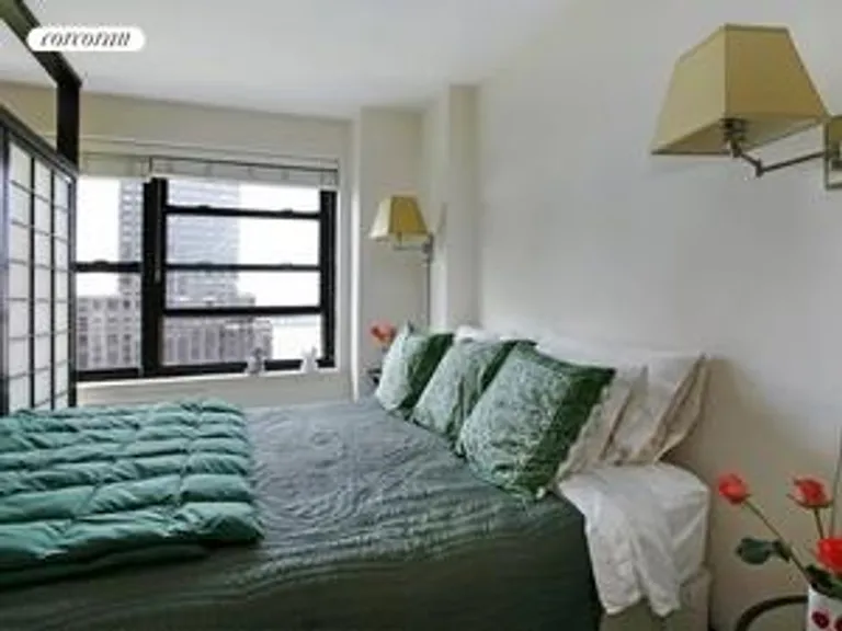 New York City Real Estate | View 185 West End Avenue, 18B | Sleeping Alcove | View 3