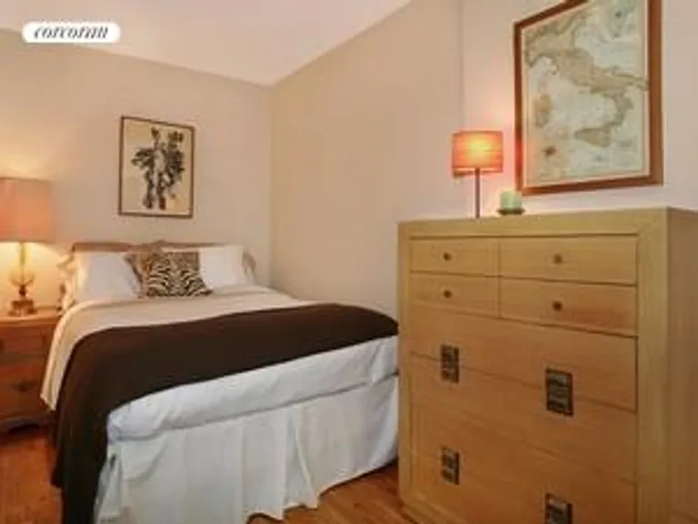 New York City Real Estate | View 118 West 81st Street, BF | Bedroom Alcove | View 2