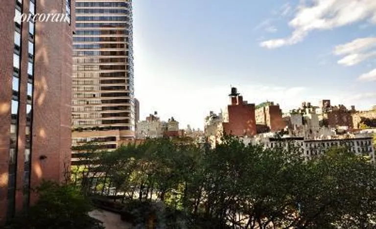 New York City Real Estate | View 1619 Third Avenue, 6D | room 6 | View 7