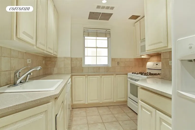 New York City Real Estate | View 58 West 58th Street, 4E | Kitchen | View 3