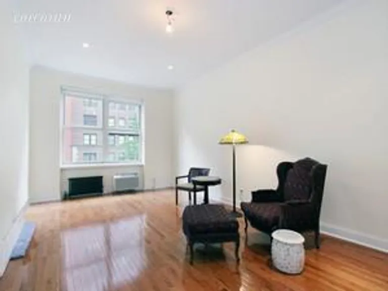 New York City Real Estate | View 59 East 72nd Street, 4B | 1 Bed, 1 Bath | View 1
