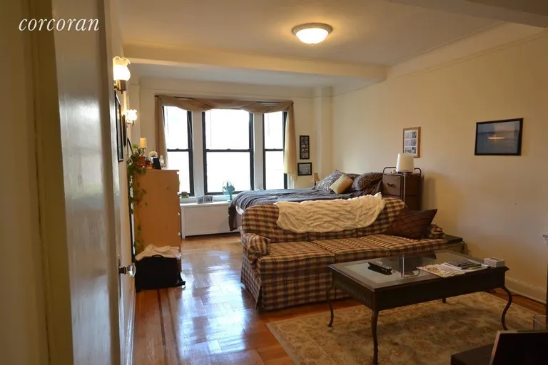 New York City Real Estate | View 201 West 77th Street, 9H | room 2 | View 3