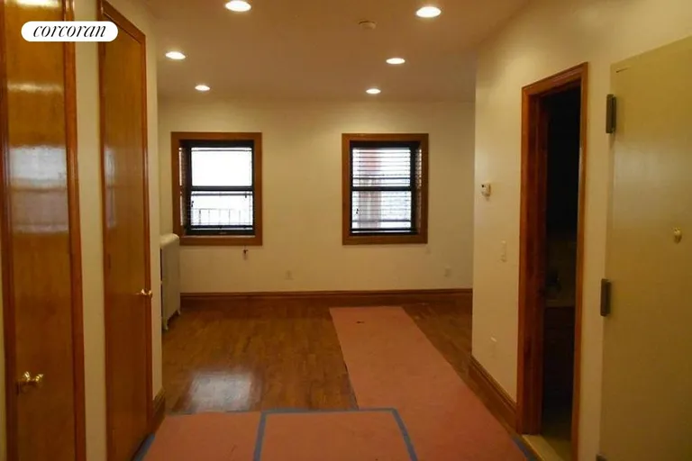 New York City Real Estate | View 202 5th Avenue, 2R | room 1 | View 2