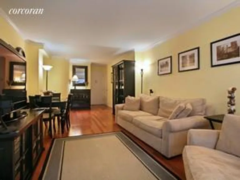 New York City Real Estate | View 211 East 53rd Street, 4C | room 1 | View 2