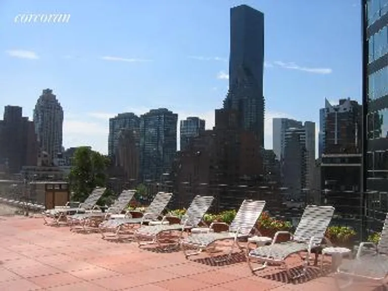 New York City Real Estate | View 211 East 53rd Street, 4C | Roof deck | View 8
