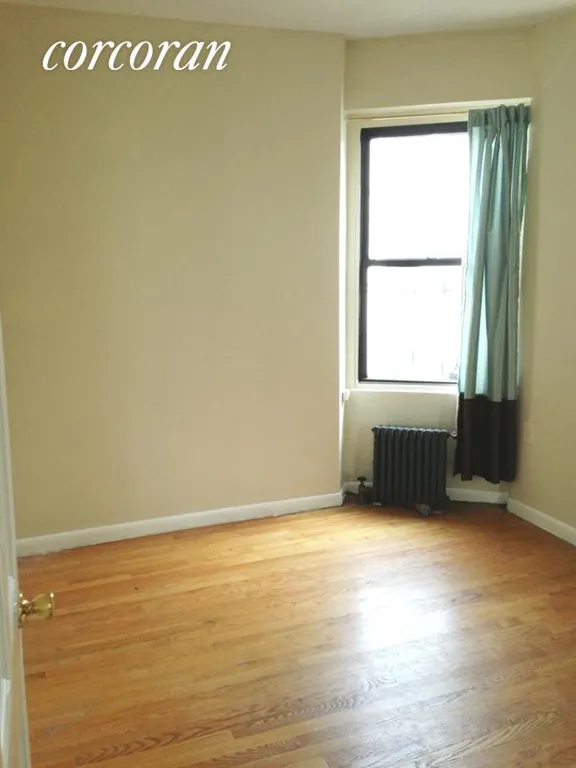 New York City Real Estate | View 21-27 33rd Street, 5F | room 3 | View 4