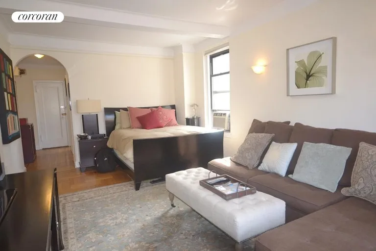 New York City Real Estate | View 201 West 77th Street, 10G | room 3 | View 4