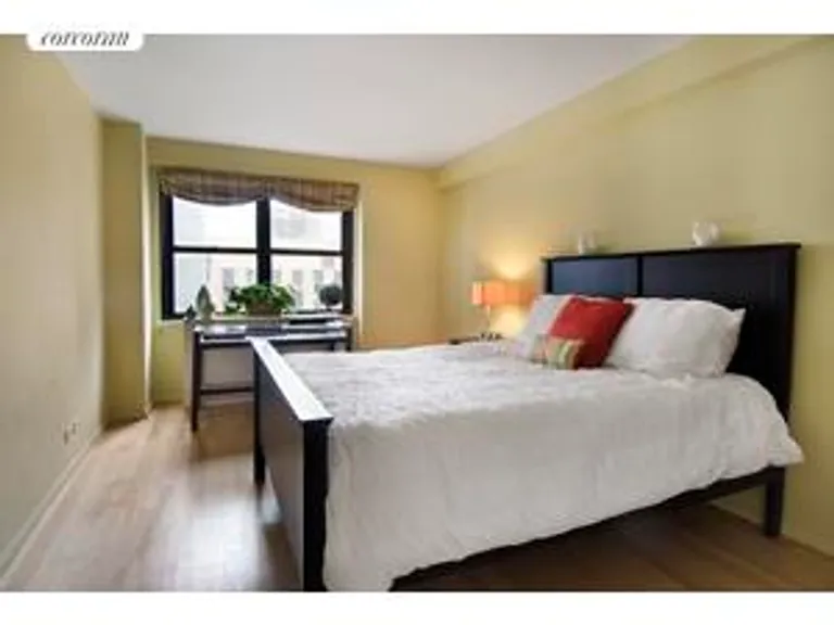 New York City Real Estate | View 115 East 9th Street, 9LM | room 7 | View 8
