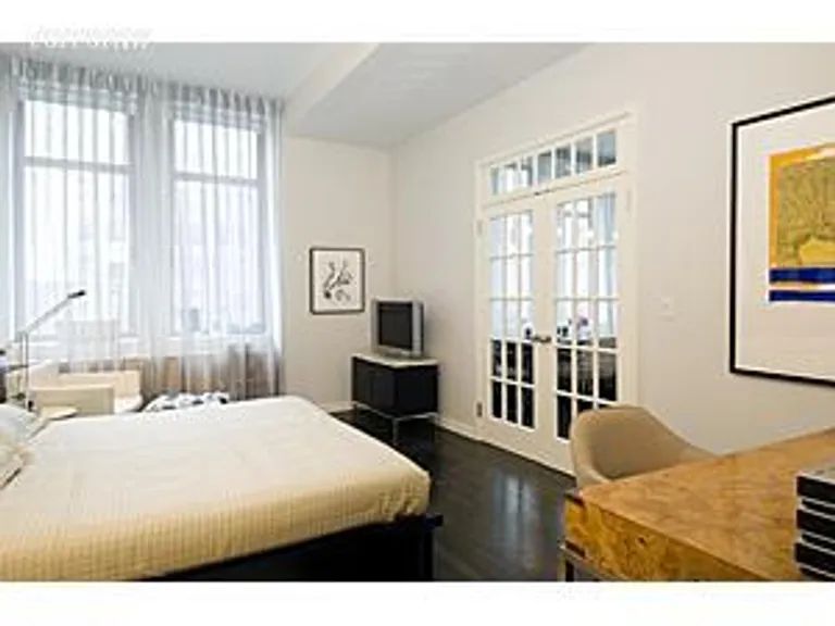 New York City Real Estate | View 252 Seventh Avenue, 7J | room 2 | View 3