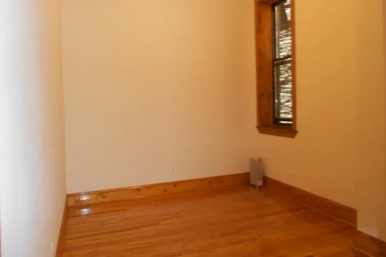 New York City Real Estate | View 360 Union Street, A2 | room 2 | View 3