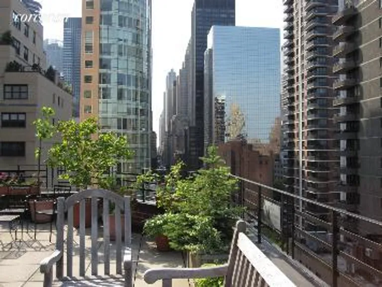 New York City Real Estate | View 310 East 49th Street, 4D | Roof Deck | View 7