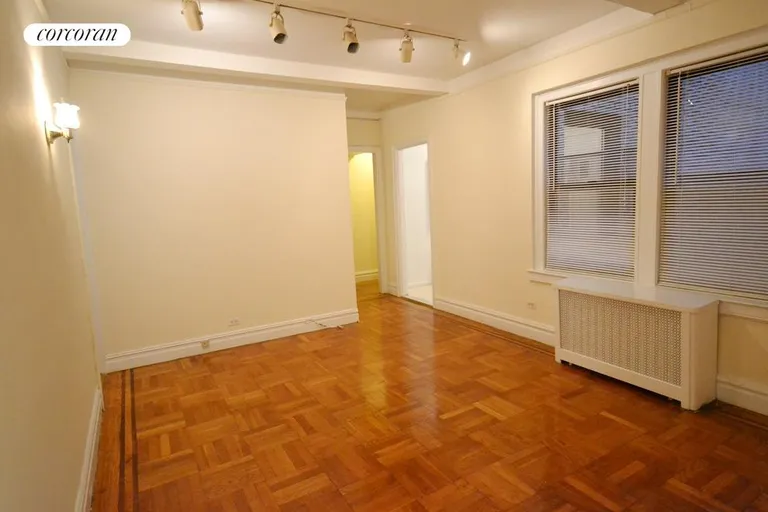 New York City Real Estate | View 133 West 71st Street, 33 | room 3 | View 4