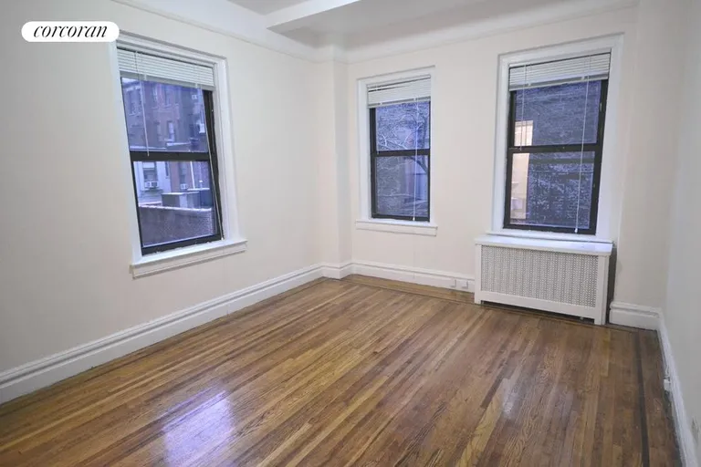 New York City Real Estate | View 133 West 71st Street, 33 | room 4 | View 5