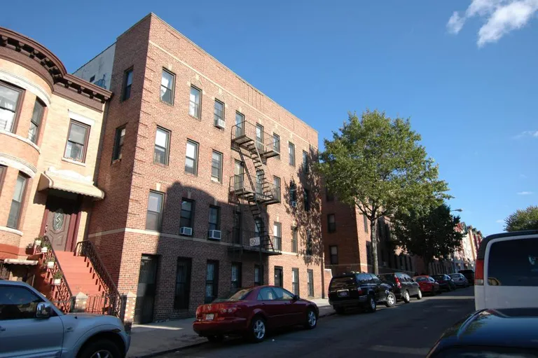New York City Real Estate | View 417 40th Street, C5 | 2 Beds, 1 Bath | View 1