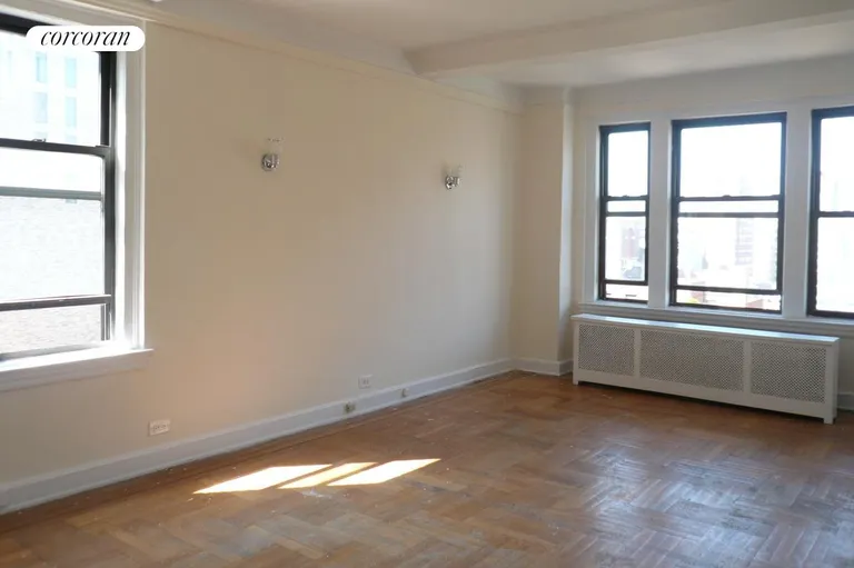 New York City Real Estate | View 201 West 77th Street, 12G | room 3 | View 4