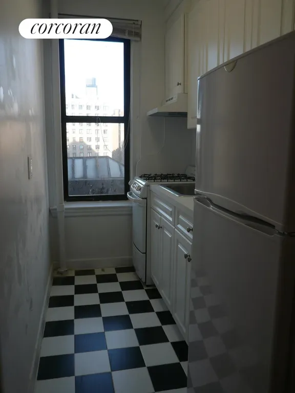 New York City Real Estate | View 201 West 77th Street, 12G | room 7 | View 8