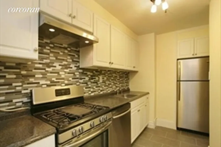 New York City Real Estate | View 753 Carroll Street, 2. | 2 Beds, 1 Bath | View 1