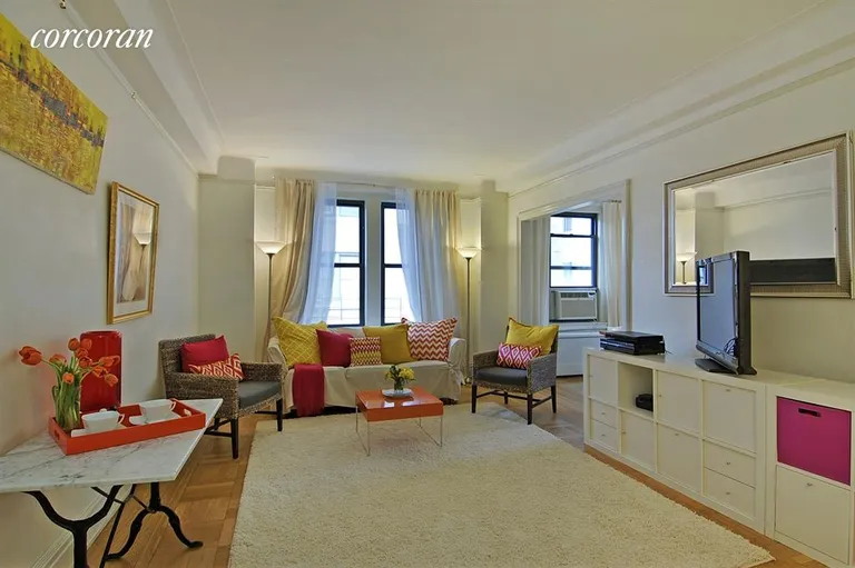 New York City Real Estate | View 174 West 76th Street, 8J | 2 Beds, 1 Bath | View 1