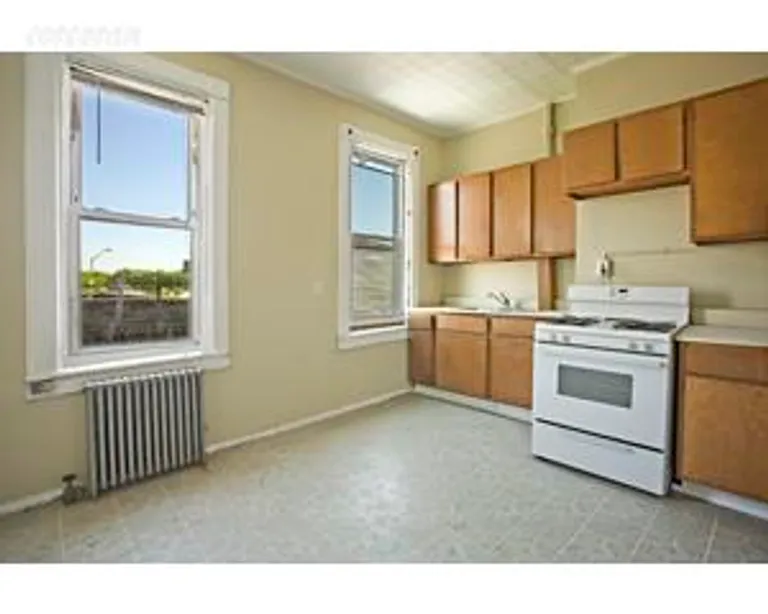 New York City Real Estate | View 137 Dwight Street | room 1 | View 2