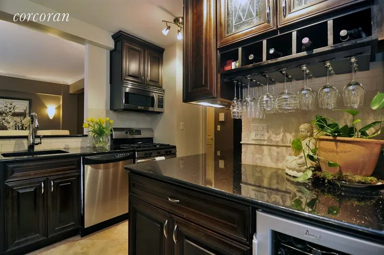 New York City Real Estate | View 40 East 9th Street, 5A | Kitchen | View 2