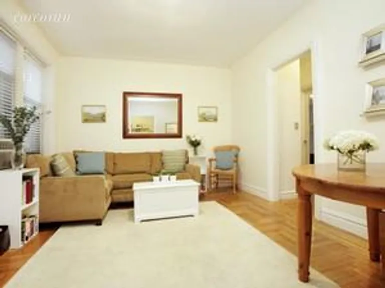 New York City Real Estate | View 305 East 88th Street, 2A | 2 Beds, 1 Bath | View 1