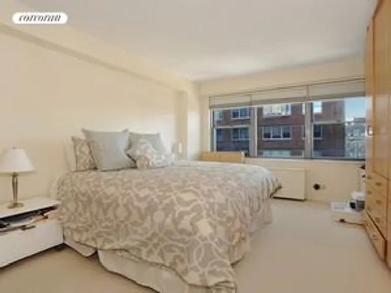 New York City Real Estate | View 10 West 15th Street, 1404 | room 2 | View 3