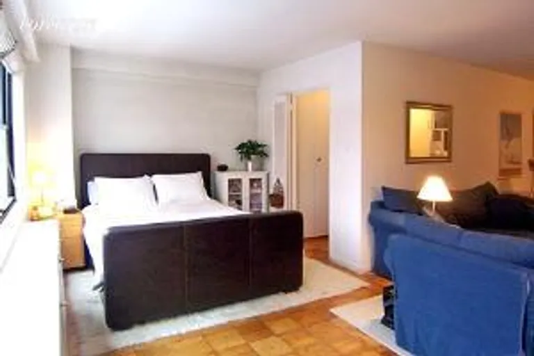 New York City Real Estate | View 330 Third Avenue, 8J | room 2 | View 3