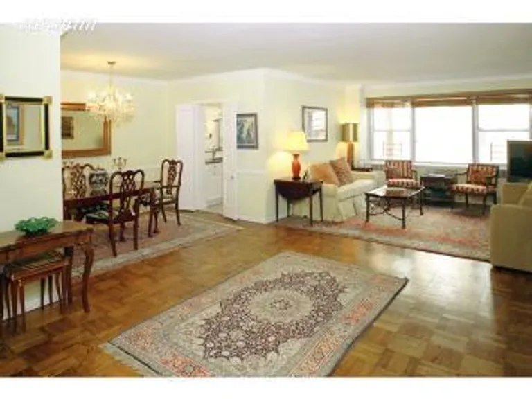 New York City Real Estate | View 150 East 77th Street, 3B | 2 Beds, 2 Baths | View 1