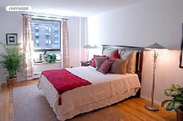 New York City Real Estate | View 250 West 88th Street, 605 | room 3 | View 4