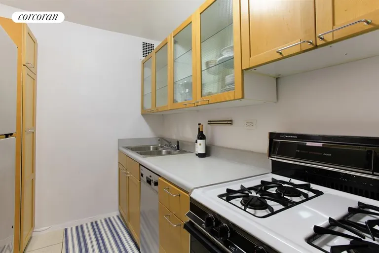 New York City Real Estate | View 170 West End Avenue, 17S | Kitchen | View 3