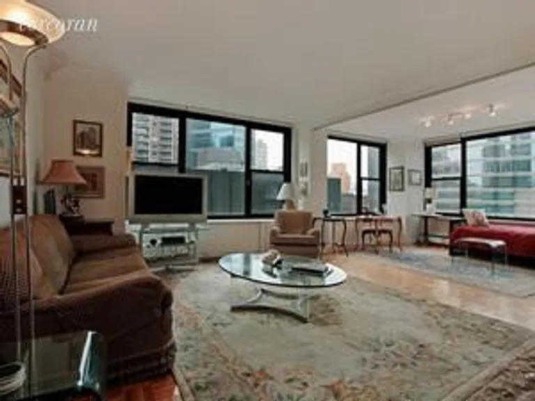 New York City Real Estate | View 117 East 57th Street, 21H | 2 Beds, 2 Baths | View 1