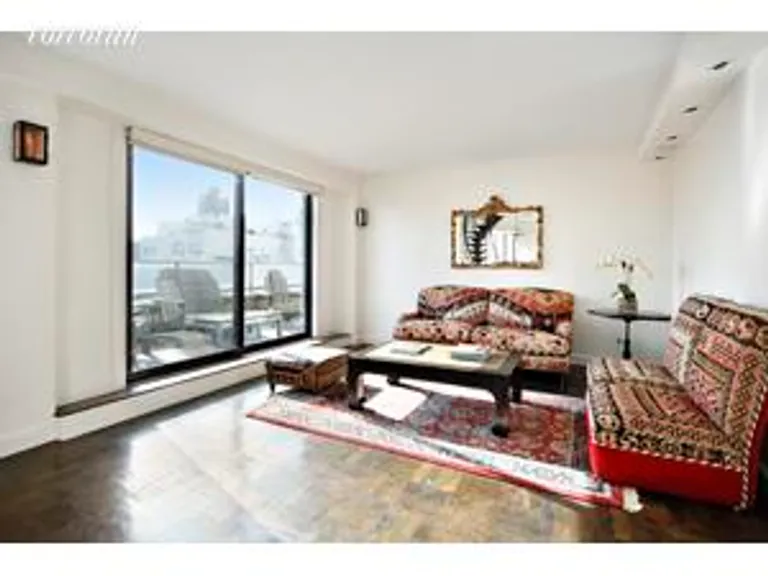 New York City Real Estate | View 167 East 67th Street, 20-21C | 2 Beds, 2 Baths | View 1