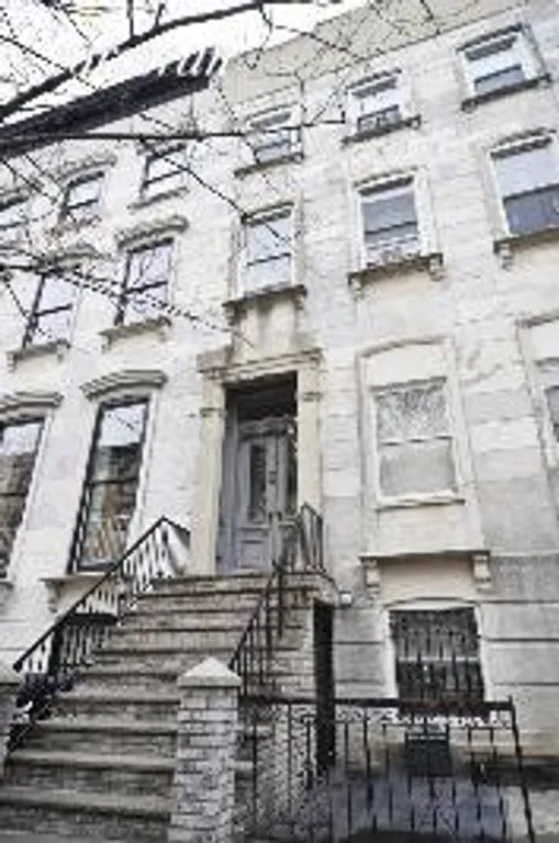 New York City Real Estate | View 190 President Street | 6 Beds, 4 Baths | View 1