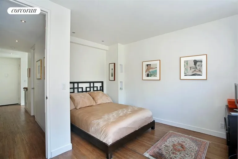 New York City Real Estate | View 30 East 76th Street, 10C | Bedroom | View 5