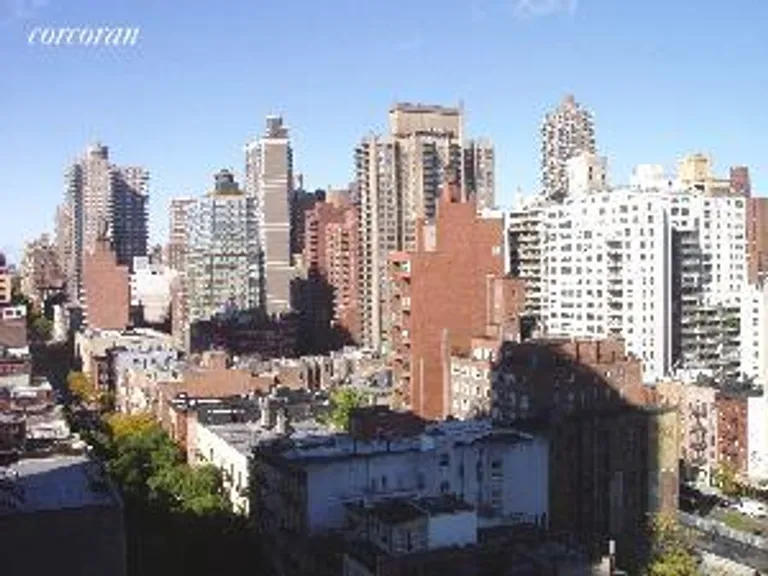 New York City Real Estate | View 400 East 85th Street, 16H | room 1 | View 2