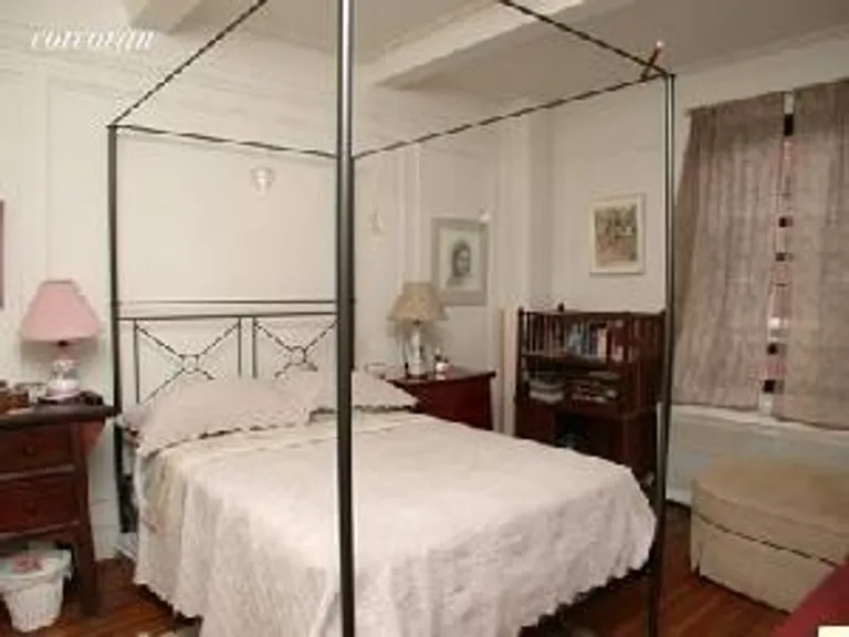 New York City Real Estate | View 33 Fifth Avenue, 4B | room 1 | View 2
